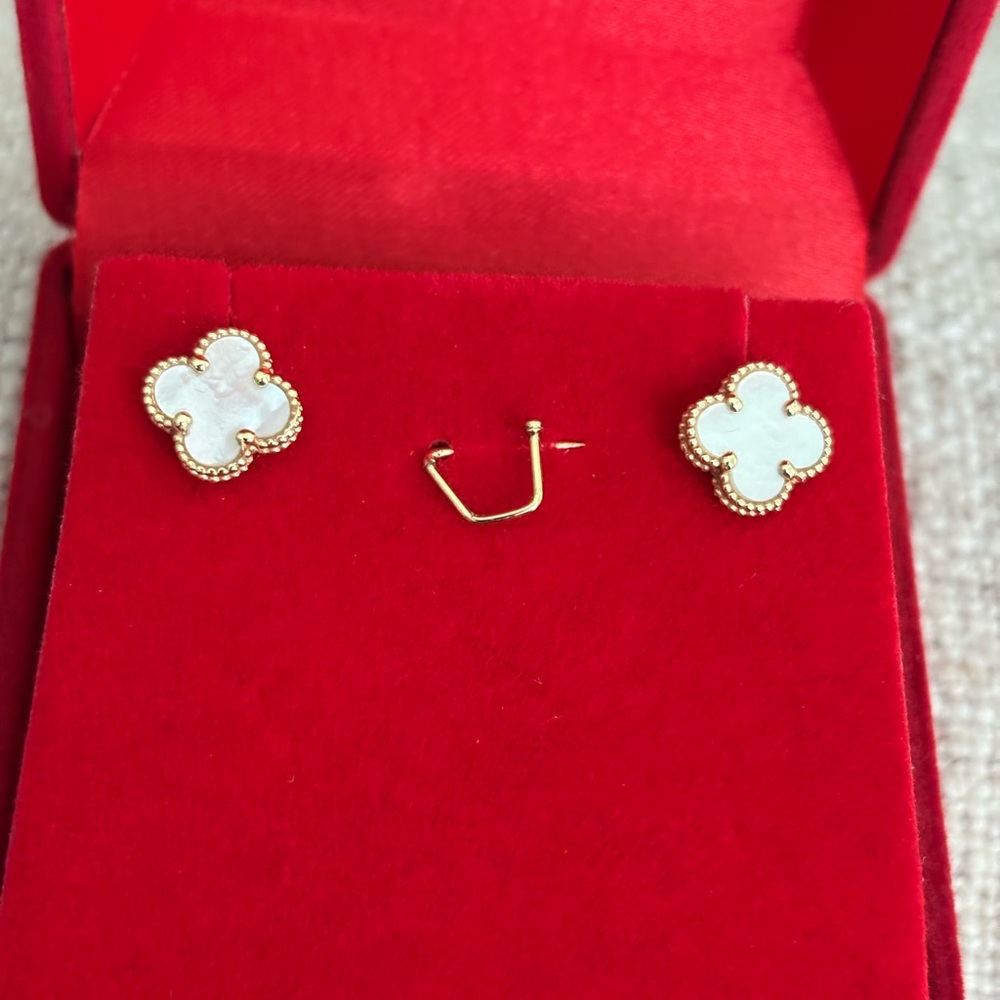 18k hallmarked gold and mother of pearl 9,5 cm Clover Earrings